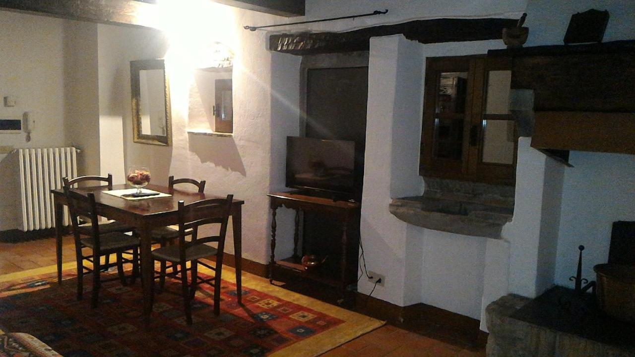 Short Rent Il Casale Apartman Capolona Kültér fotó
